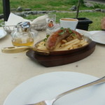 PEACE TOKYO - シェフ手造りソーセージ　フレンチポテト添え Salsiccia with French fry （900円）