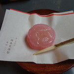 鍵善良房 - 白あんの生菓子