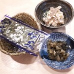 Kagurazaka Yokouchi - ⚫白和え、海苔、漬物