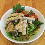 ボーノ - サラダにテリーヌをのっけて下さいました