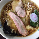 手打ち中華 よしだ - ワンタン麺