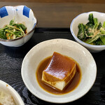 ささら - 鶏わさ 雷豆腐 小松菜おひたし