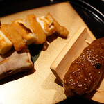 馬肉バル 新三よし - 串焼三種セット