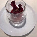 フランス料理 ル・クール - アミューズ:ビーツのムース