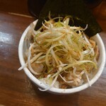 無銘 - 肉めし　\150(20-10)