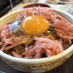 すき家 - ユッケ丼みたい