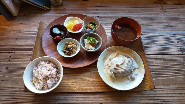 月灯りの屋根 第2章 ツキアカリノヤネダイニショウ 松阪 カフェ 食べログ 月灯りの屋根 第2章 ツキアカリノヤネダイニショウ 松阪 カフェ 食べログ