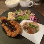 キッチン バー リーズン - 