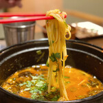 Asian kitchen cafe 百福 - 咖喱鶏湯に米麺バージョン