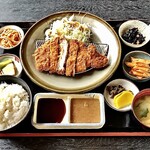 Chiduru - 毎週金曜日のお楽しみ お昼の日替わり ロースかつ定食（８５０円）