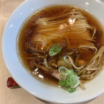 食堂七彩 - 稲庭中華そば（醤油）¥920