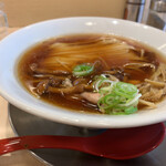 食堂七彩 - 稲庭中華そば（醤油）¥920