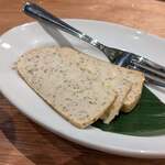 酒食堂 虎ノ門蒸留所 - 八丈島のくさやチーズ