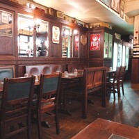 ベルジアンブラッスリーコート バレル - 店内