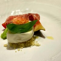 La Brianza - 水牛モッツァレラのカプレーゼ