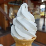 畑のキッチン　あんてぃー - 料理写真:よつ葉のソフトクリーム