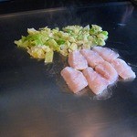 鉄板焼ステーキ＆海鮮　ぶりっく - 春キャベツと白身魚のソテー