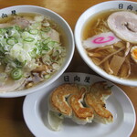 青竹手打ラーメン 日向屋 - オイラは､ネギ多め！