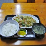 安田屋 - 再訪　肉野菜炒め定食