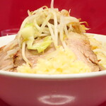 ラーメン二郎 - ラーメン小＋ニンニク多め＋白ネギ