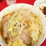 ラーメン二郎 - ラーメン小＋ニンニク多め＋白ネギ