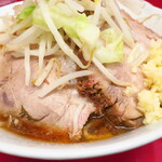 ラーメン二郎 - 豚