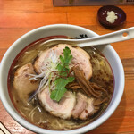 塩元帥 - 塩ラーメンチャーシュートッピング