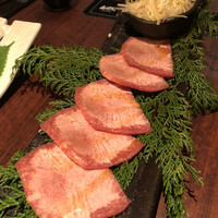 肉匠 牛虎 西中島店 - 