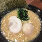 横浜家系ラーメン 鶴乃家 - 