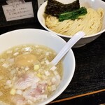塩そば専門店 桑ばら - 昆布締めホウボウの和風塩つけそば