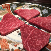 東京肉しゃぶ家 - すき焼き肉① 仙台牛のシャトーブリアン