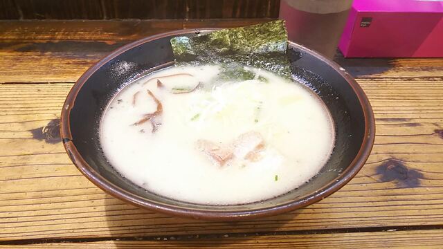 評価は出来ない味 By と 濃厚とんこつ醤油 鶴亀家 山陽姫路 ラーメン 食べログ 評価は出来ない味 By と 濃厚とんこつ醤油 鶴亀家 山陽姫路 ラーメン 食べログ