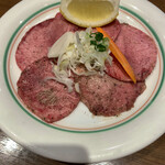 焼肉 鶯谷園 - 特上タン　1,320円