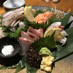 権三炉ばた焼 - ☆刺し盛り　太刀魚の炙りが最高でした＾＾