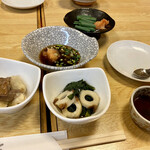 居酒屋とっぷ - お通し＠200円とふぐ料理の薬味