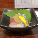 山乃家 - つきだし