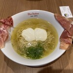 黄金の塩らぁ麺 ドゥエイタリアン - 