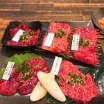 甲州精肉酒臓 - 5点盛り　タレ。¥3980