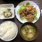 居喰処 光 - 2020/10/17
      本日の日替 油淋鶏定食 500円