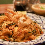 タイ政府公認 タイ料理 アロイチンチン - 