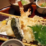 Hatagoya - 大海老と野菜の天ぷら御膳