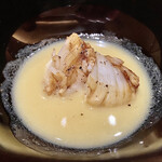 一心鮨 光洋 - 椀物～出汁は伊勢海老味噌と白味噌を合わせ、宮崎地鶏の卵黄を使った椀物。宮崎パラダイス╰(*´︶`*)╯♡