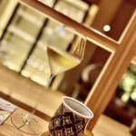 一心鮨 光洋 - 白ワインと緑茶でカンパーイ