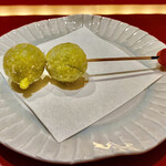 一心鮨 光洋 - 銀杏～宮崎産の火を入れた銀杏（5～6個）をペースト状にして、また綺麗に成型して軽く揚げ味わいが濃く舌触りも柔らかい。
