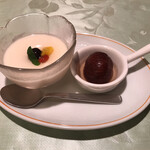 中国・四川料理 龍宮城 - お昼の特選コース：杏仁豆腐