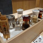別邸 たけ井 - 調味料たち