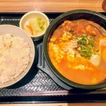 カルビ丼とスン豆腐専門店 韓丼 - 