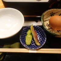 すき焼きと牛まぶし ももしき - たまご～