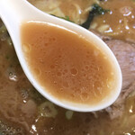 寿々喜家 - 水玉模様に分離して煌めく鶏油