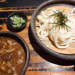 山元麺蔵 - 香味油の牛とゴボウのつけ麺